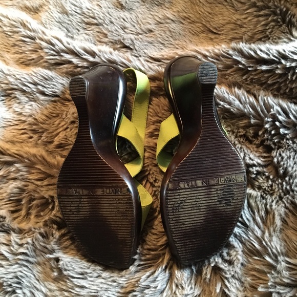 Italian Wedge Heels - Picture 4 of 6